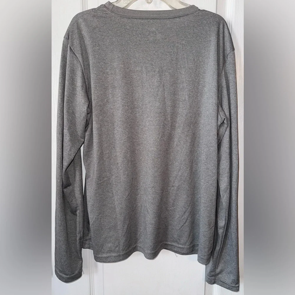 Nike Gray Long Sleeve Performance Top Size L